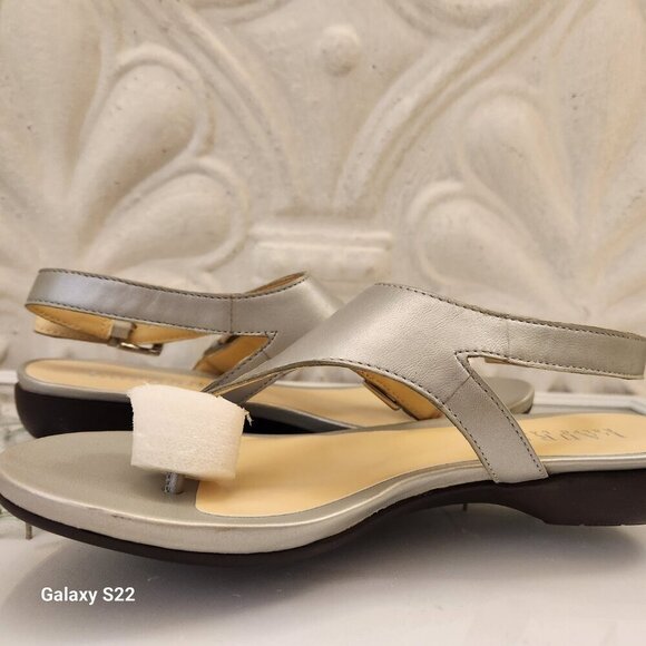 Ralph Lauren "Kasia" New Silver Thong sandals. Leather. NIB. Size 7 - Picture 5 of 9